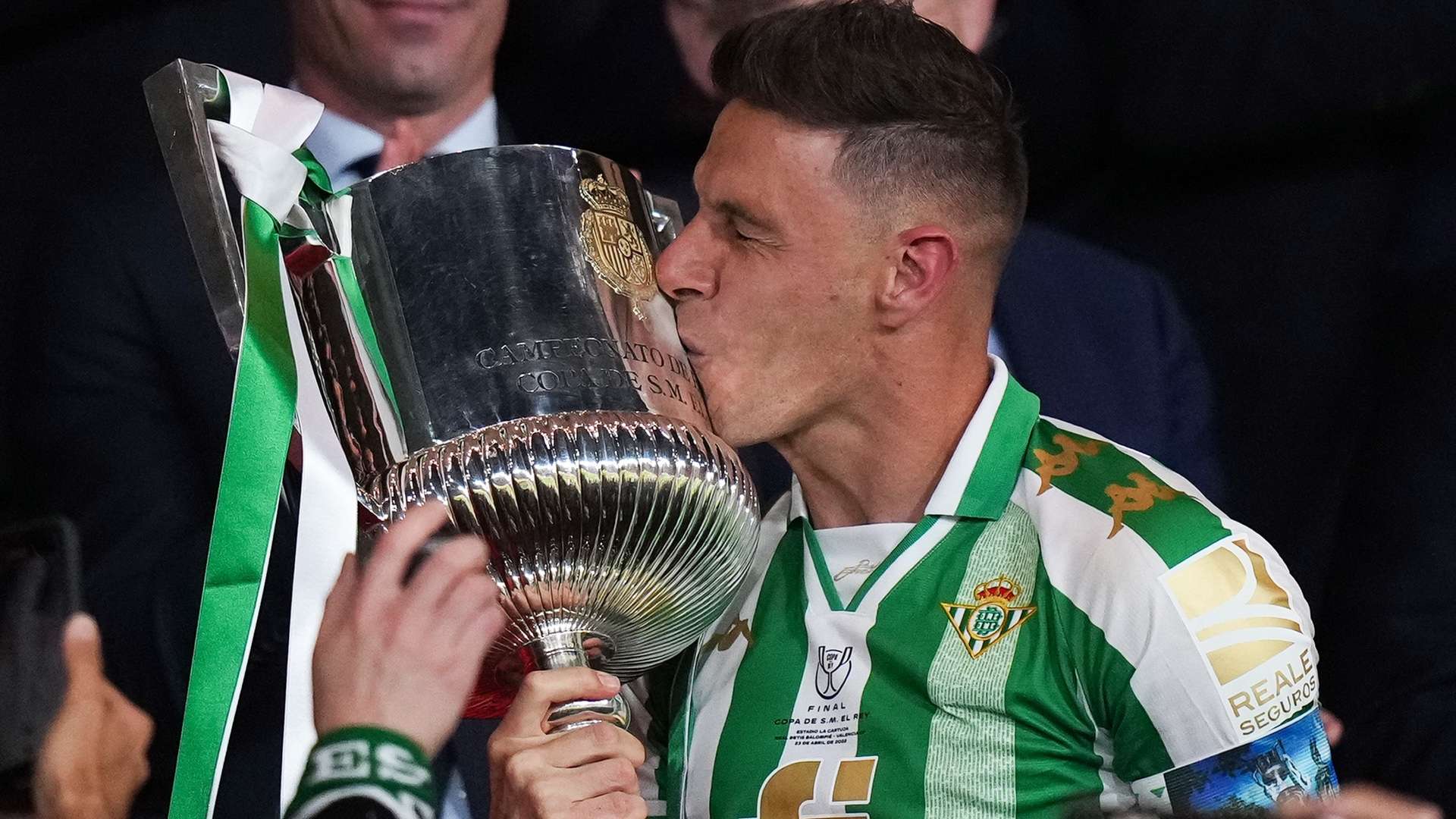 界的熱烈討 界的熱烈討